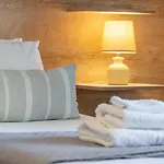 Evi - Family Apartments